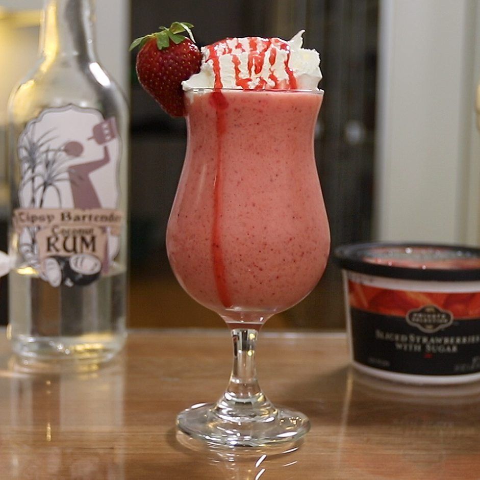 Creamy Strawberry Daiquiri Cocktail Recipe