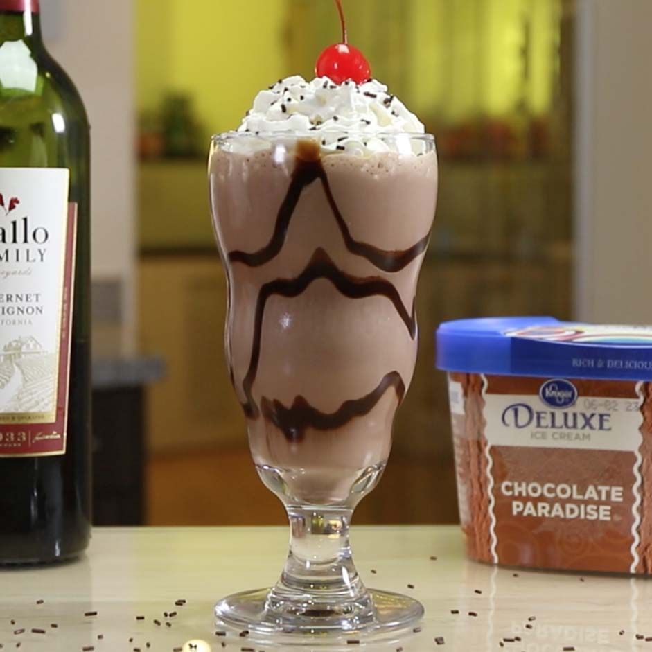 Red Wine Chocolate Shake Cocktail Recipe