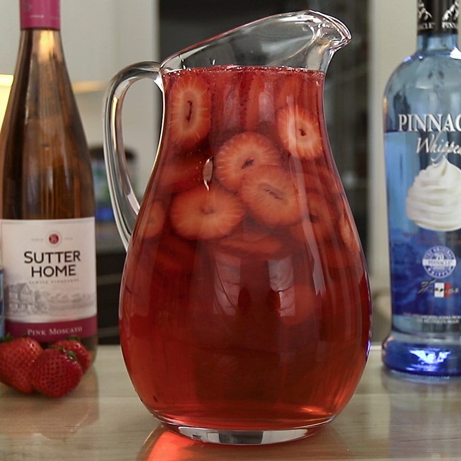 Strawberry Shortcake Sangria Cocktail Recipe
