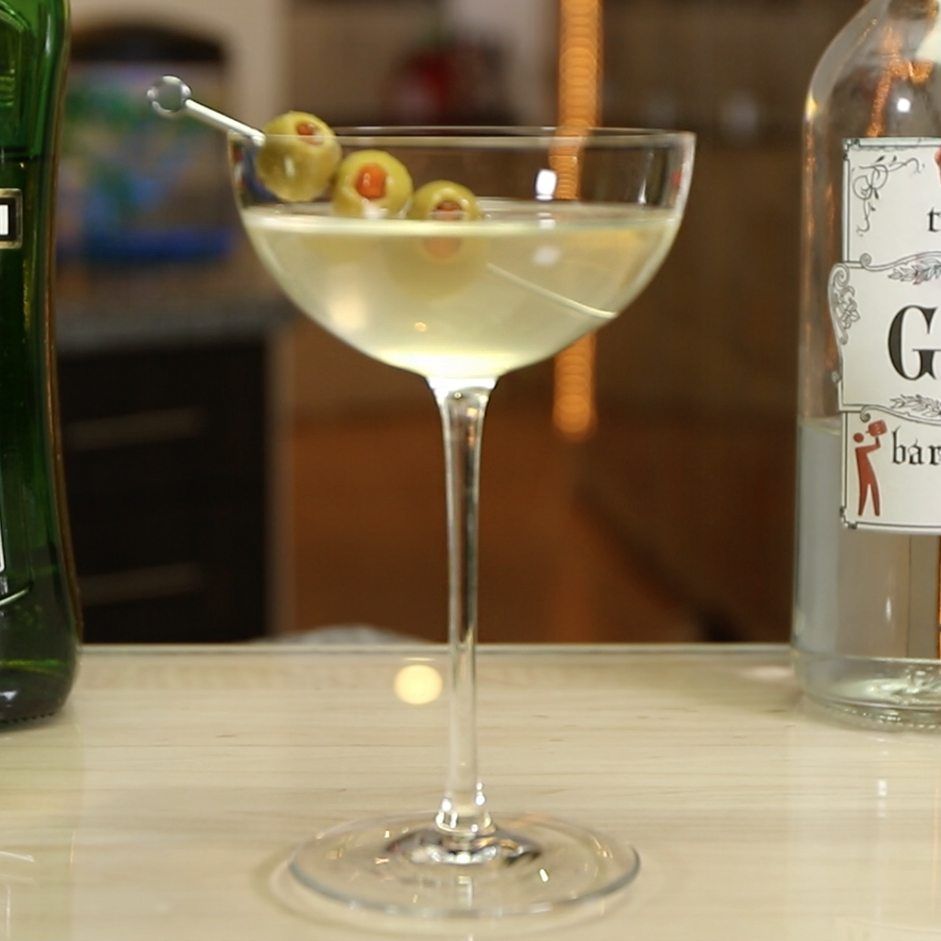 Dirty Gin Martini Cocktail Recipe