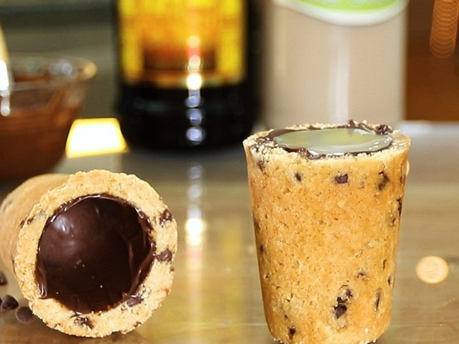 Cookie Shot Glasses Cocktail Recipe