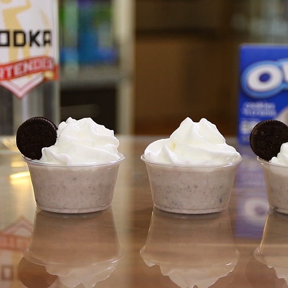 Cookies And Cream Pudding Shots Cocktail Recipe