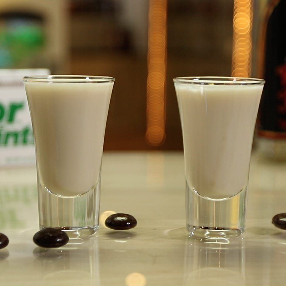 Junior Mint Shot Cocktail Recipe