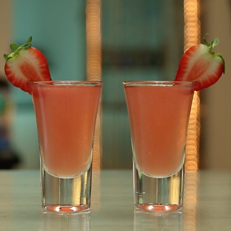 Strawberry Kamikaze Shot Cocktail Recipe
