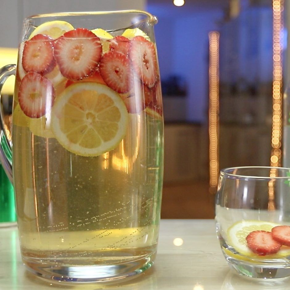 21 Easy Vodka Drinks With 3-Ingredients Or Less