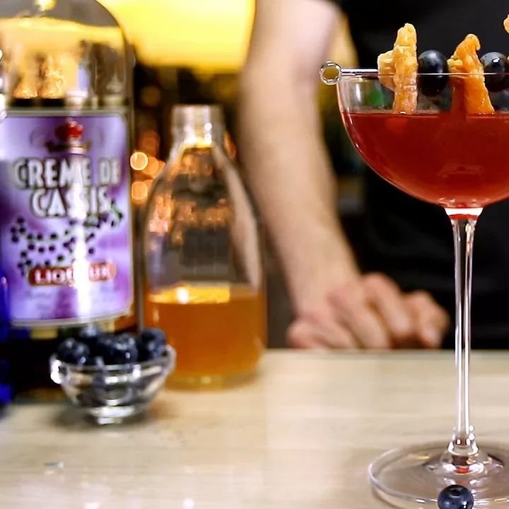 Cocktail à la Crème de Cassis